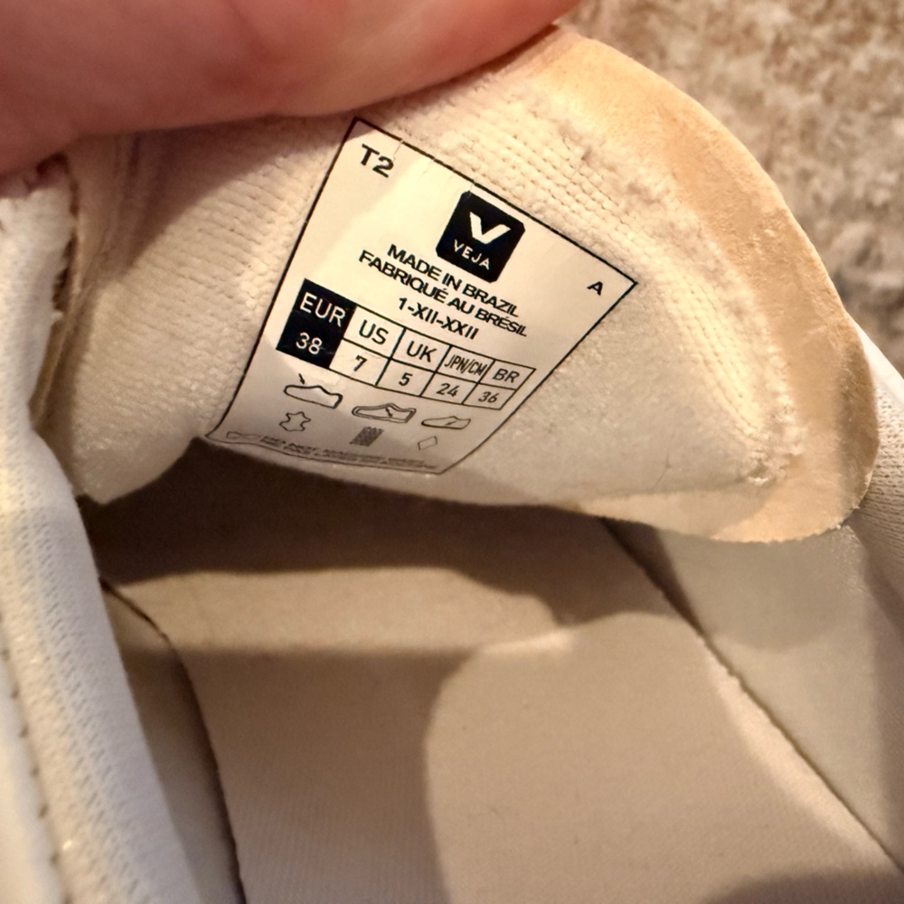 Veja Campo White and Black Leather Sneakers - Picture 7 of 8